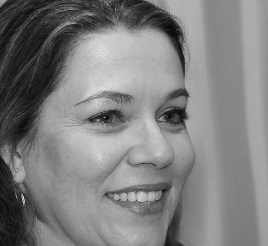 Ana Santos